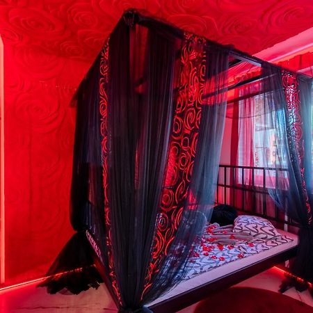 Jacuzzi - Love - Bdsm - Extra Luxury - Ev Chargger - Valentine'S Day - Red Room - Flexible Selfcheckins 28 Zagreb Exterior photo
