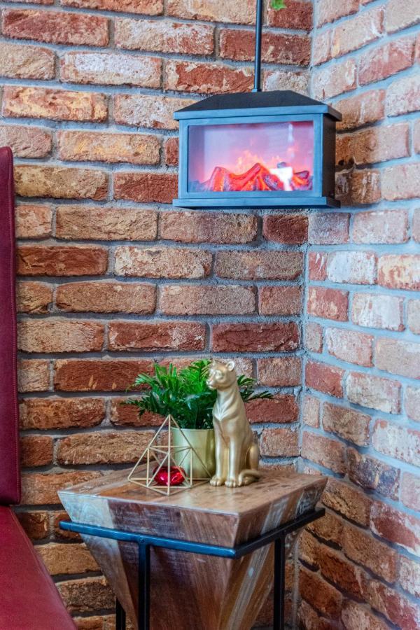 Jacuzzi - Love - Bdsm - Extra Luxury - Ev Chargger - Valentine'S Day - Red Room - Flexible Selfcheckins 28 Zagreb Exterior photo