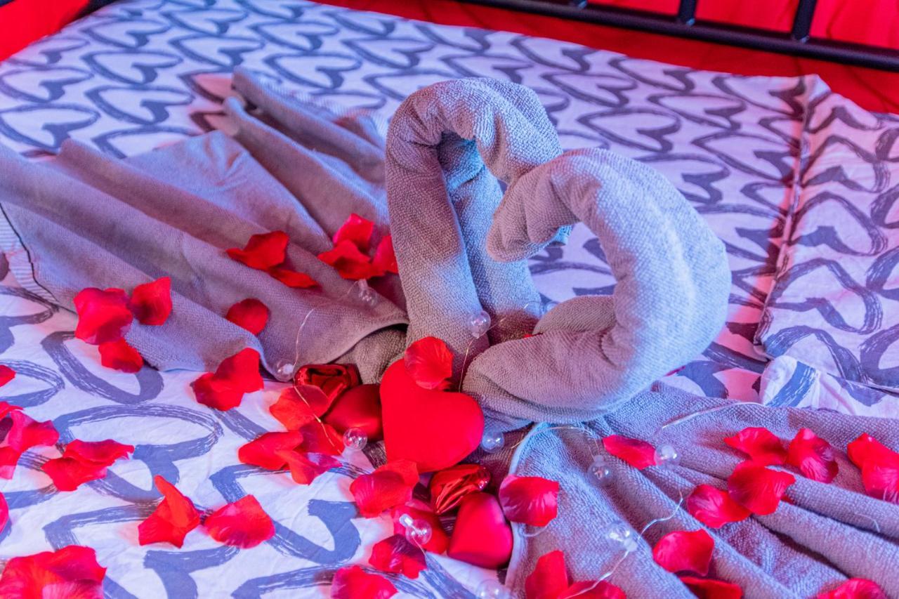 Jacuzzi - Love - Bdsm - Extra Luxury - Ev Chargger - Valentine'S Day - Red Room - Flexible Selfcheckins 28 Zagreb Exterior photo