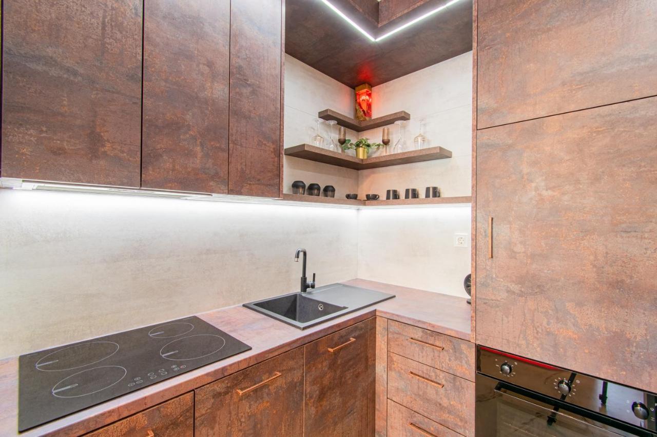 Jacuzzi - Love - Bdsm - Extra Luxury - Ev Chargger - Valentine'S Day - Red Room - Flexible Selfcheckins 28 Zagreb Exterior photo